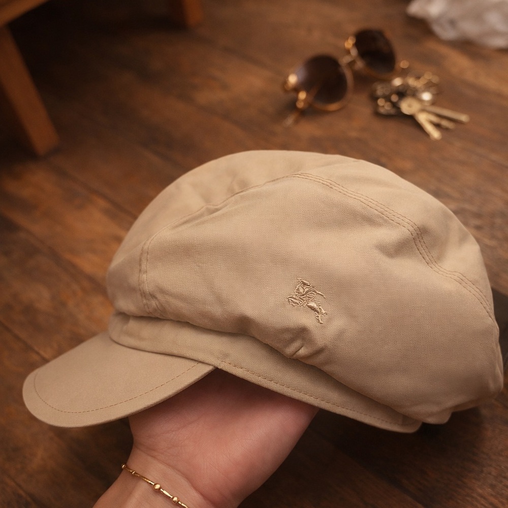 BURBERRY VINTAGE FLAT CAP - Picture 2 of 15
